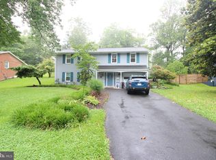 4508 Willet Dr, Annandale, VA 22003