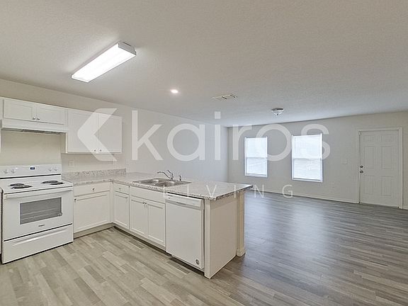 5th image of 10117 Elgin Blvd
