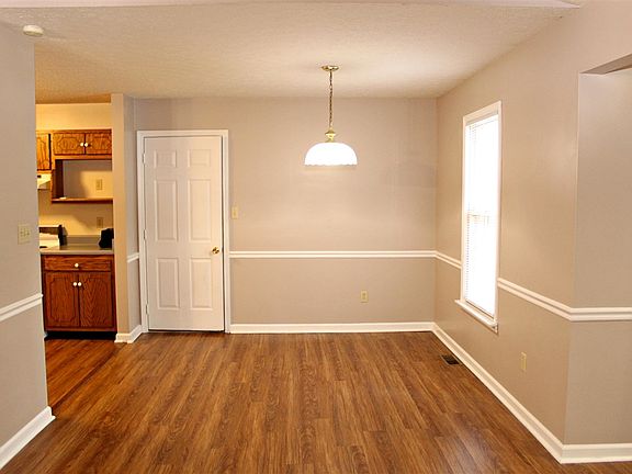 5th image of 25 Pleasant Place Way