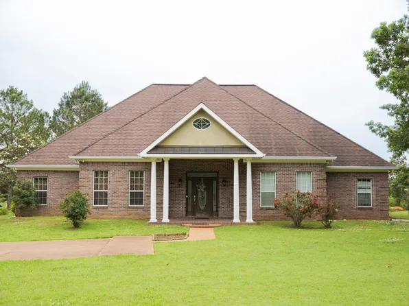 1103 Steele Rd, Starkville, MS 39759
