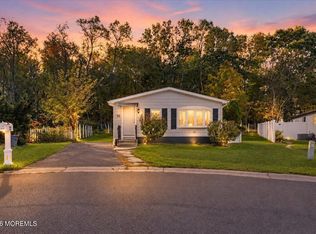 72 Deer Way, Englishtown, NJ 07726