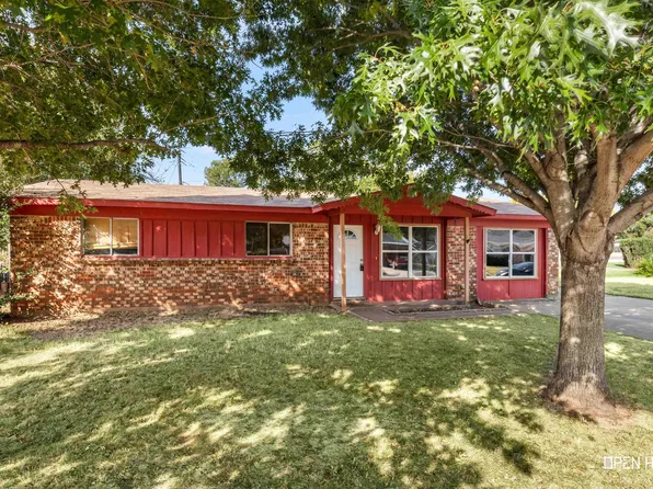 103 Hope Ln, Iowa Park, TX 76367