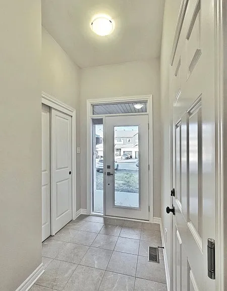 72 Richelieu St — Photo 4