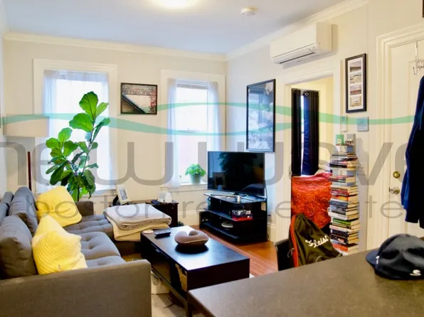 98 Myrtle St, Boston, MA