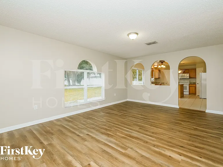6430 Gondola Dr — Photo 2