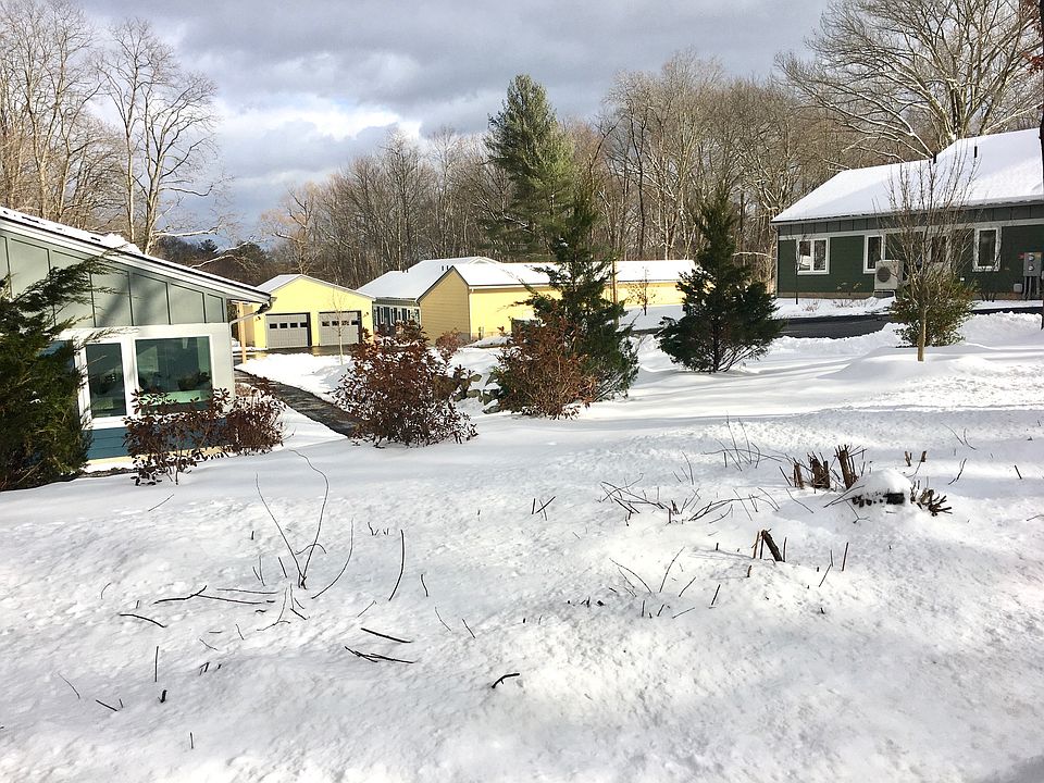 Hinckley Trace Condos