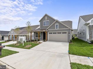 131 Cowbird St, Lake Frederick, VA 22630