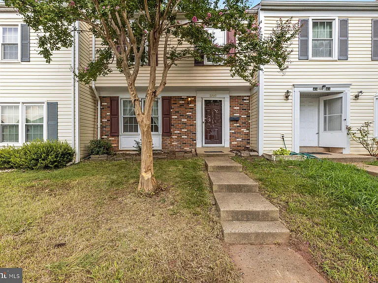 8995 Bonham Cir — Photo 1