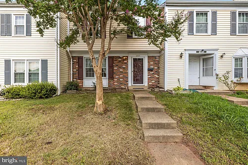 8995 Bonham Cir Photo 1