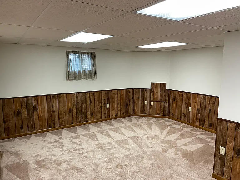 10268 Julian Ct — Photo 41