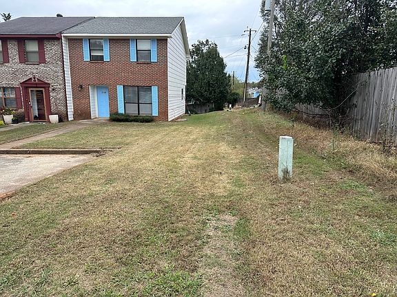 3rd image of 2129 Cheshire Dr