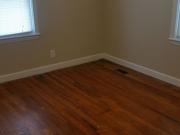5th image of 2370 Hiwassee Cir