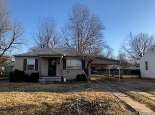 805 Cherry Pl, Muskogee, OK 74403