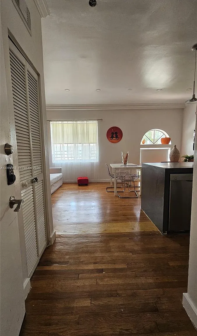 Sage On 3rd Condo — Photo 2