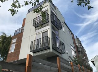 921 N 36th St, Seattle, WA 98103