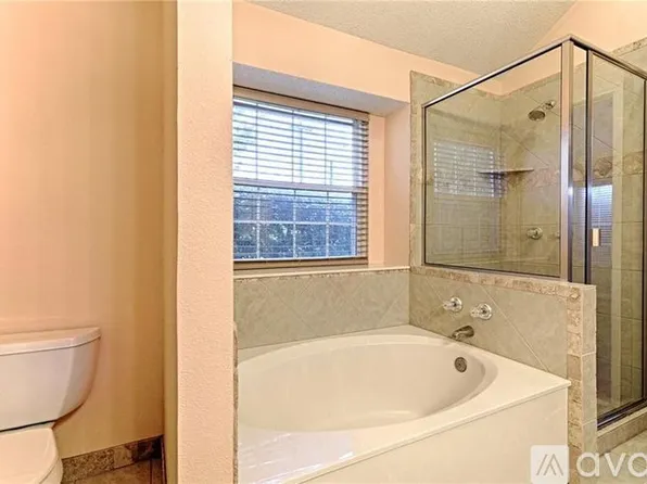 452 Alta Ridge Dr, Keller, TX 76248