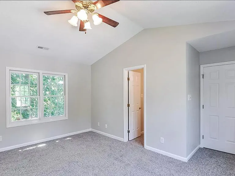 207 Mint Hill Dr — Photo 15