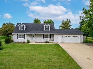 740 Timber Creek Rd, Dixon, IL 61021