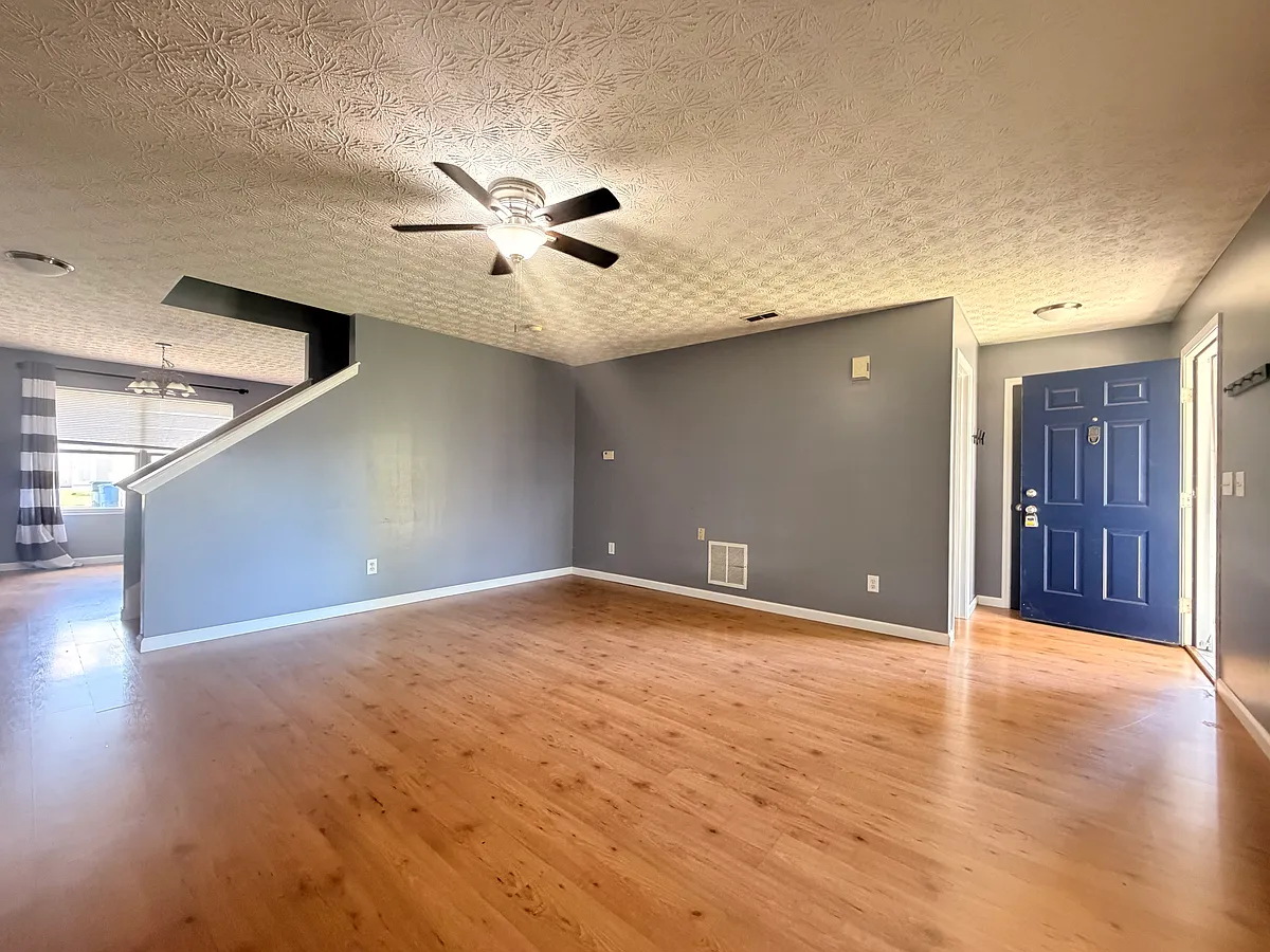Building Photo - 6107 Federalist Dr