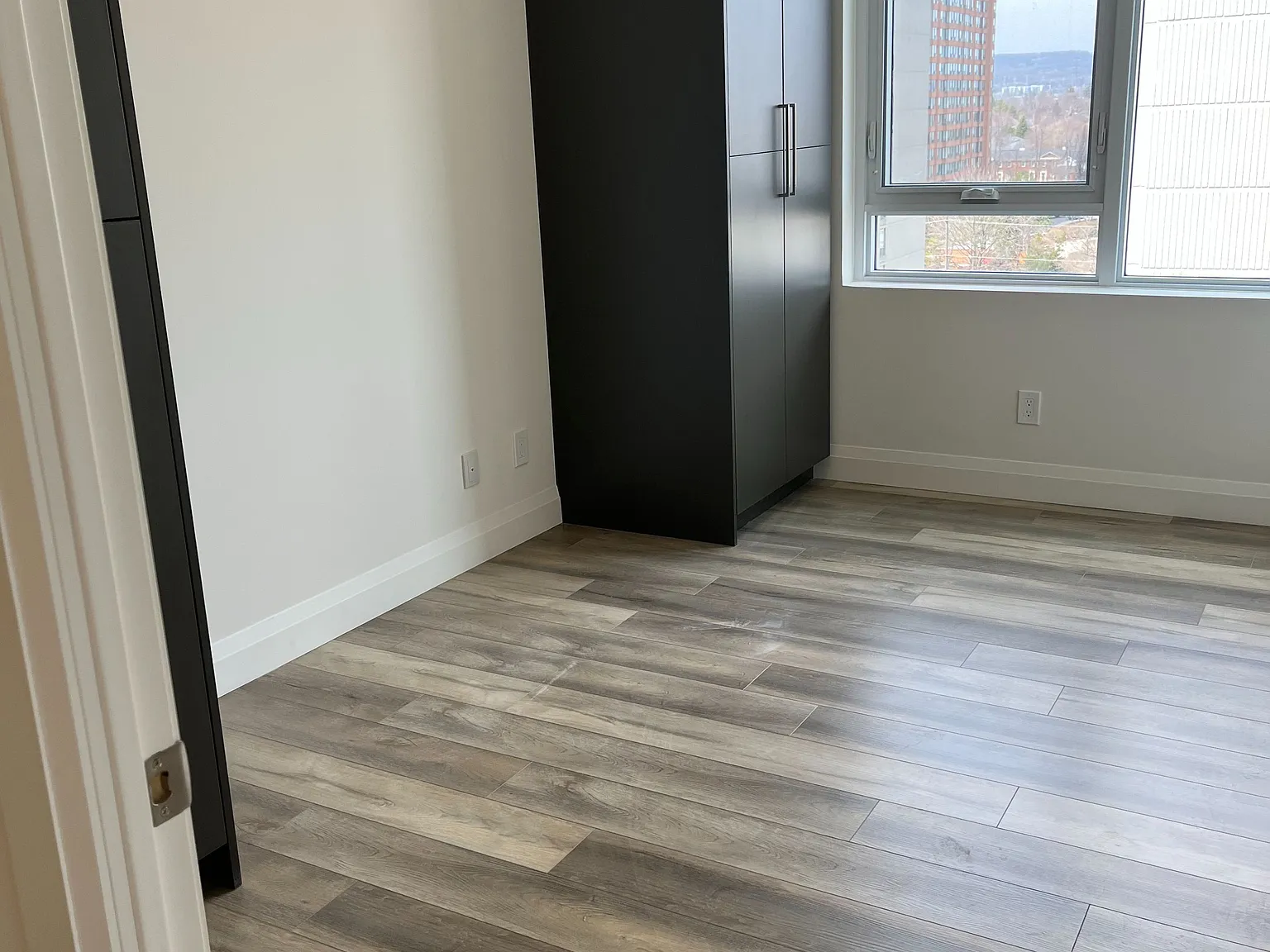 2 bed, $3,350 — Photo 3