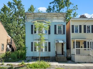555 2nd St, Albany, NY 12206
