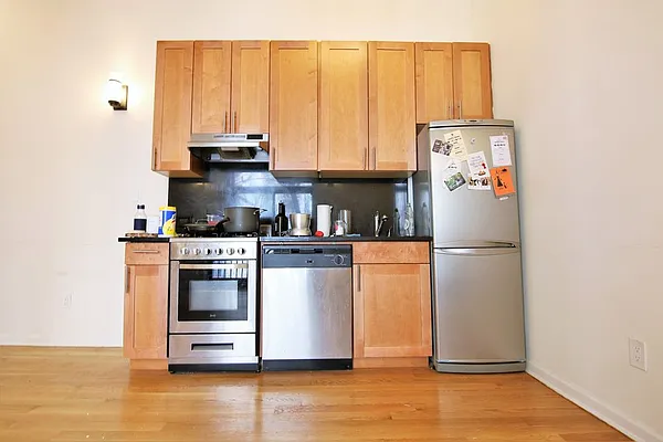 Rented by JK Dansar Corp | media 26