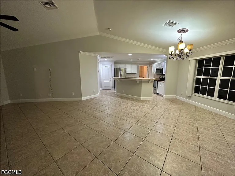 1706 Kismet Pkwy E — Photo 9