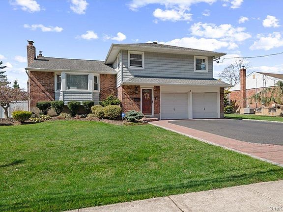 2nd image of 7 Plainview Road