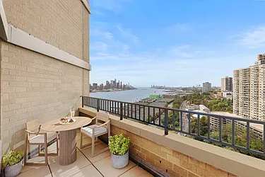 7002 Blvd East, #32F