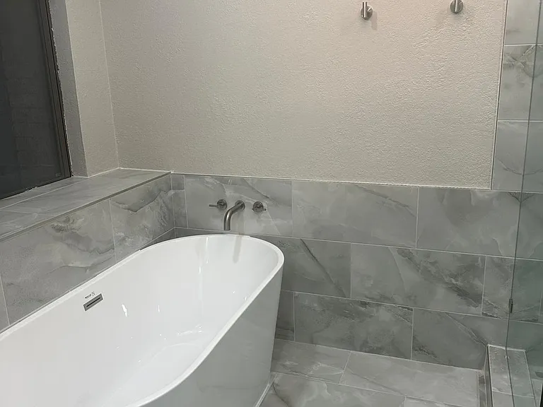 2415 Amber Hill Ln — Photo 20