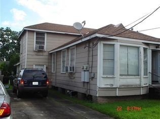 9405 Palm St, New Orleans, LA 70118