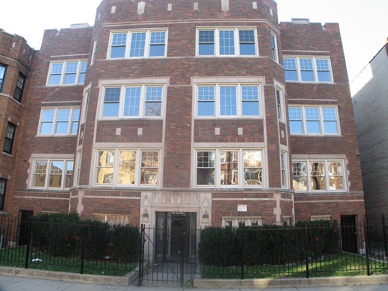 1st image of 7522 S Essex Ave