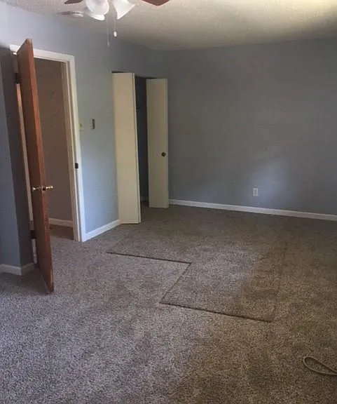 7558 Hazelcrest Dr — Photo 12