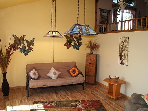 3rd image of 3978 Alta Vista Cir