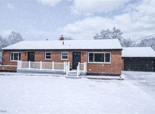 424 Secrist Ln, Girard, OH 44420