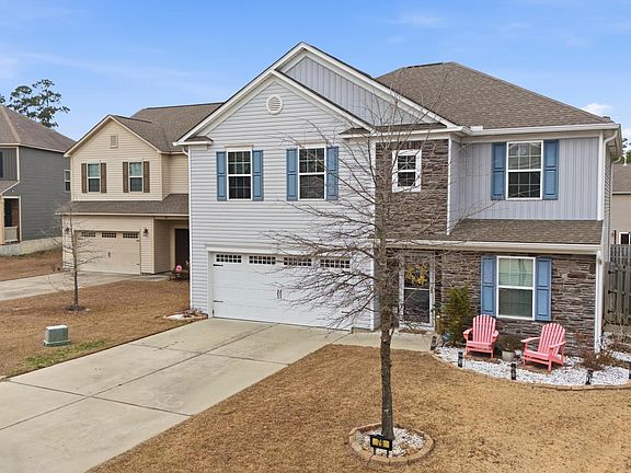 3rd image of 76 Crusader Ct