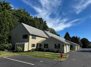 8 Hampton Towne Est, Hampton, NH 03842