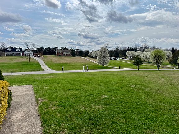 4th image of 336 Springhurst Dr