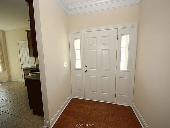 3rd image of 9132 Woodcreek Ct
