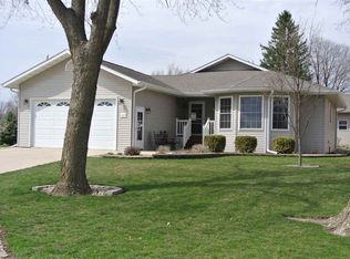 127 Oak St, Osage, IA 50461
