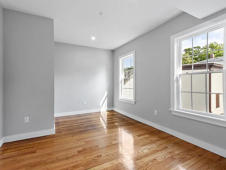 80 South St #6 — Photo 13