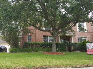 8309 Preston Dr, Pearland, TX 77584