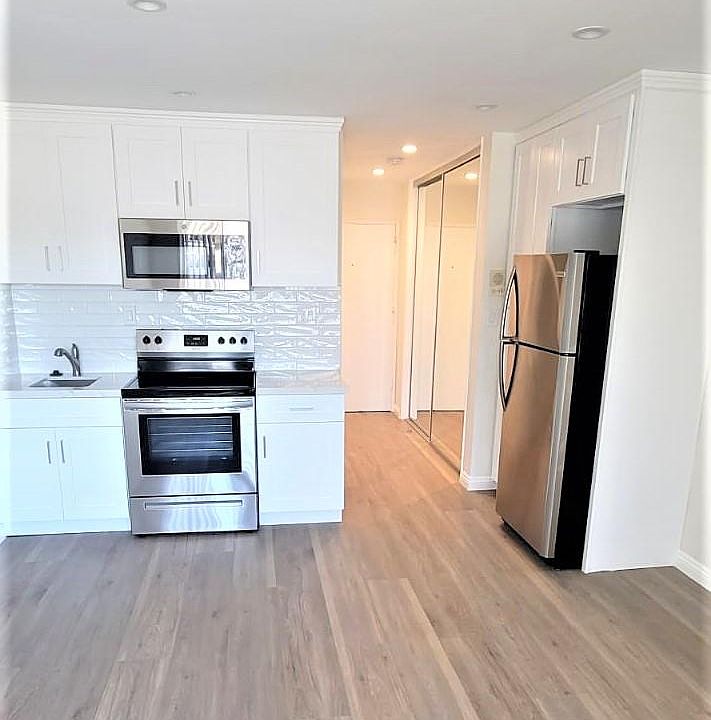 1st image of 1845 Glendon Ave APT 204