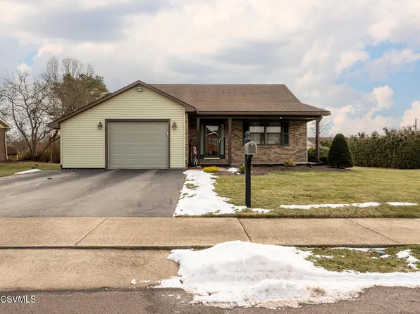 1024 Roslyn Dr, Berwick, PA 18603