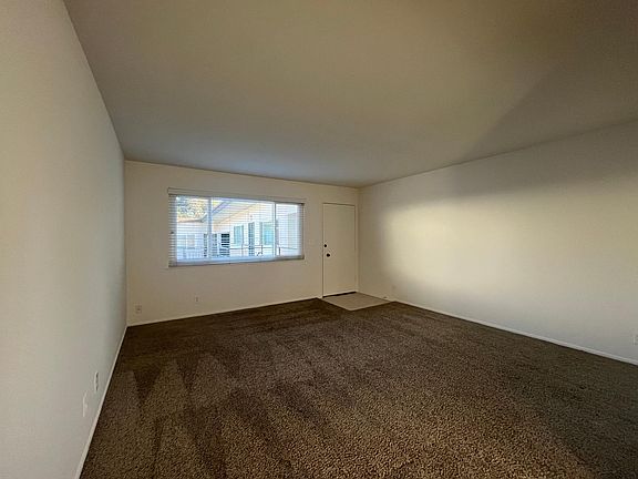 2nd image of 1321 Garden St APT H