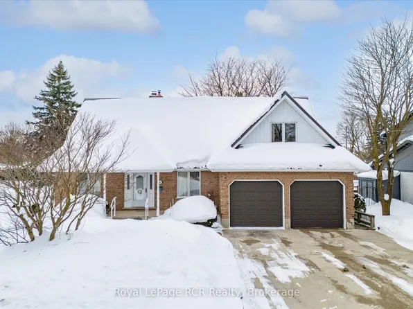 5 Jackson Cres, North Perth, ON N4W 1K2