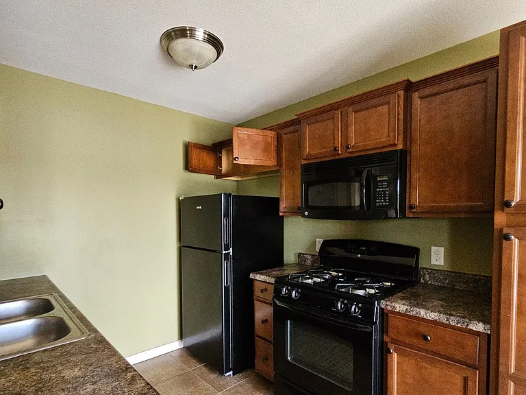 1302 Myrtle Beach Ave — Photo 5