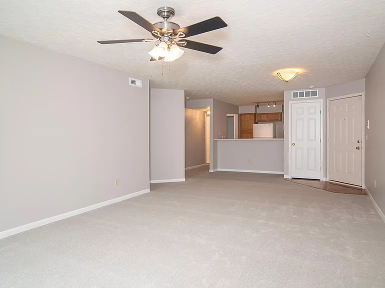 870 Southmeadow Cir #102 — Photo 7