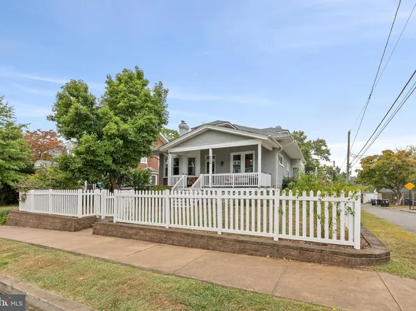 1437 Pine St, Norristown, PA 19401