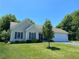 15 Beehler Ln, Hamlin, NY 14464